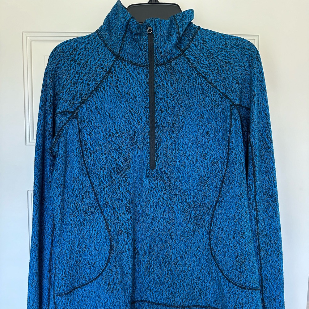 Lululemon 1/4 zip pullover with Thumbholes